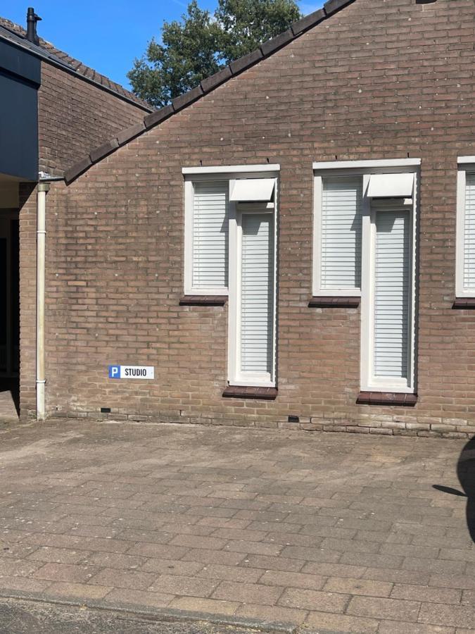 Gezellige Knusse Studio Met Bubbelbad Huizen Zewnętrze zdjęcie